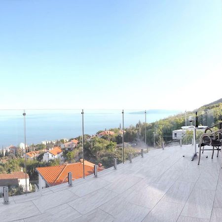 Apartment Birds View Opatija Eksteriør bilde